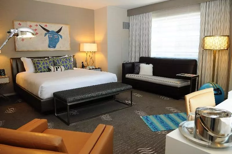 キングサイズベッドのスイートルーム, Kimpton Hotel Palomar Phoenix Cityscape, An Ihg