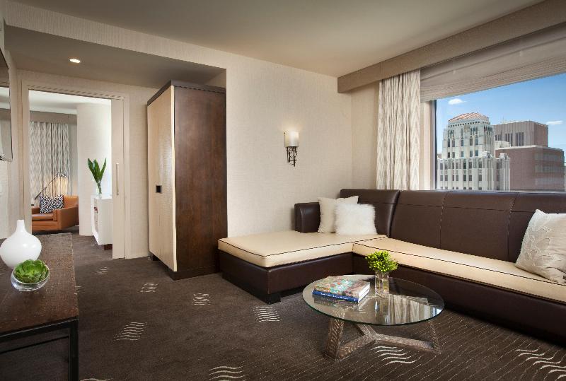 سوئیت با تخت بزرگ, Kimpton Hotel Palomar Phoenix Cityscape, An Ihg