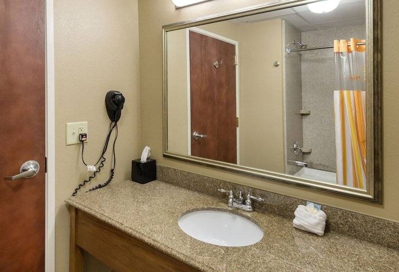 جناح جونيور, La Quinta By Wyndham Boone