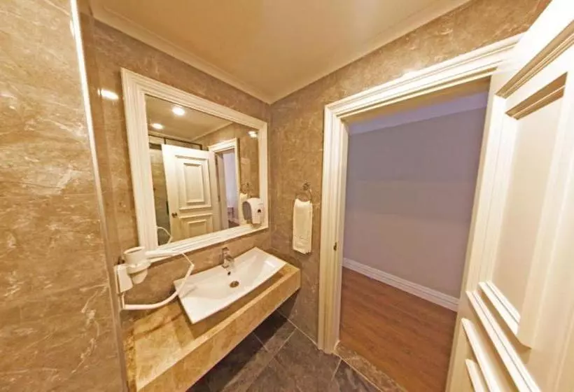 اتاق استاندارد یک نفره, Mara Palace