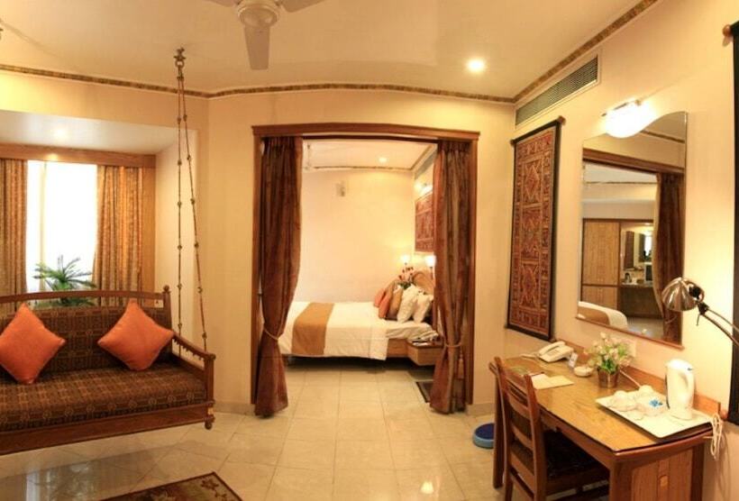 סוויטה נשיאותית, Mayura