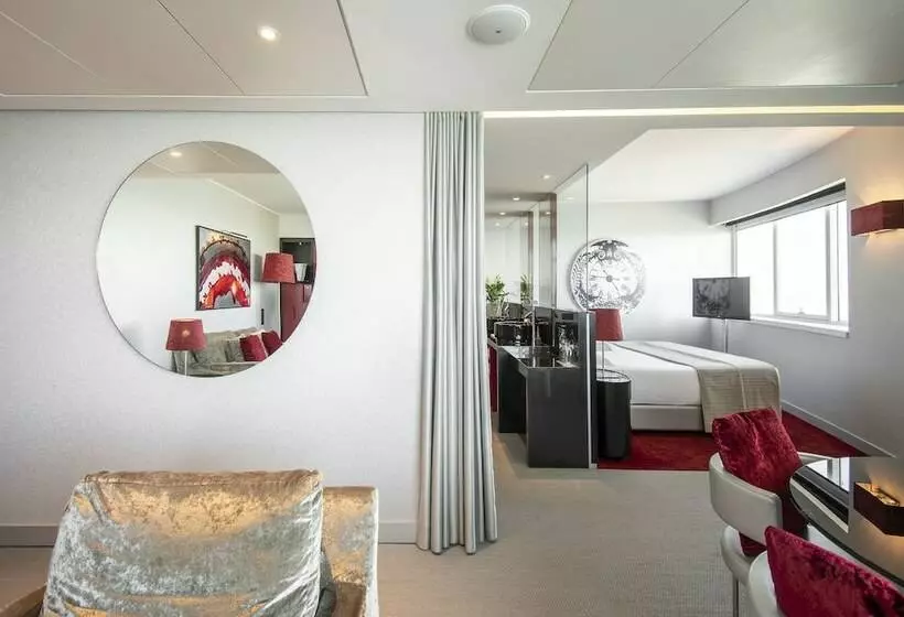 Suite, Myriad By Sana Hotels