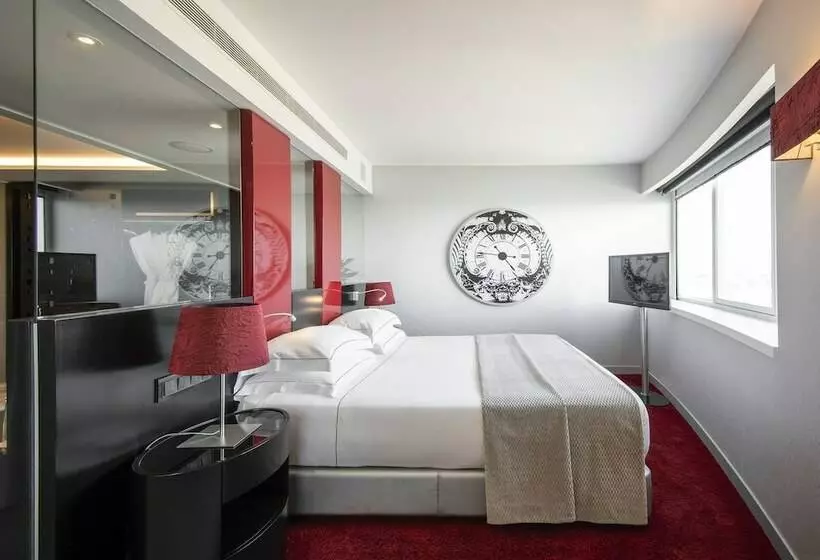 Suite, Myriad By Sana Hotels