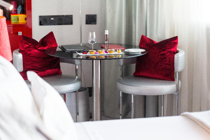 اتاق پرمیوم, Myriad By Sana Hotels