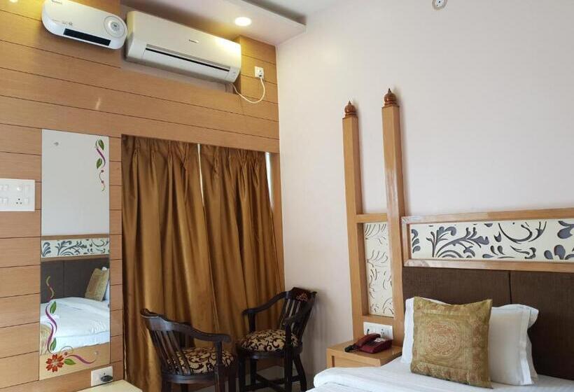 Quarto Deluxe Vista Cidade, Temple On Ganges