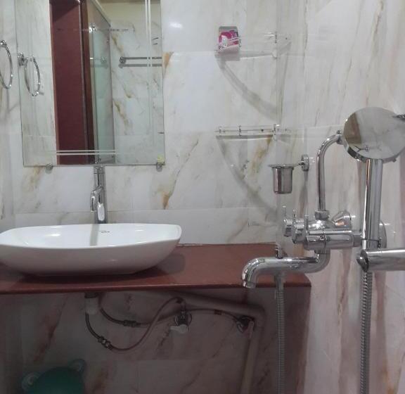 غرفة ديلوكس مطلة على المدينة, Temple On Ganges