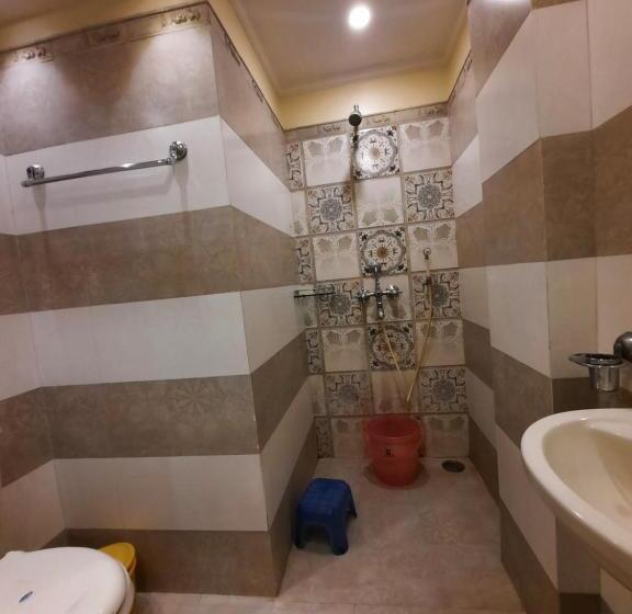 Quarto Triplo Deluxe, Temple On Ganges