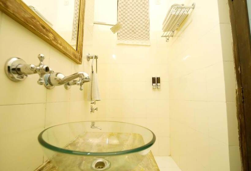 اتاق استاندارد, Udaigarh   Udaipur