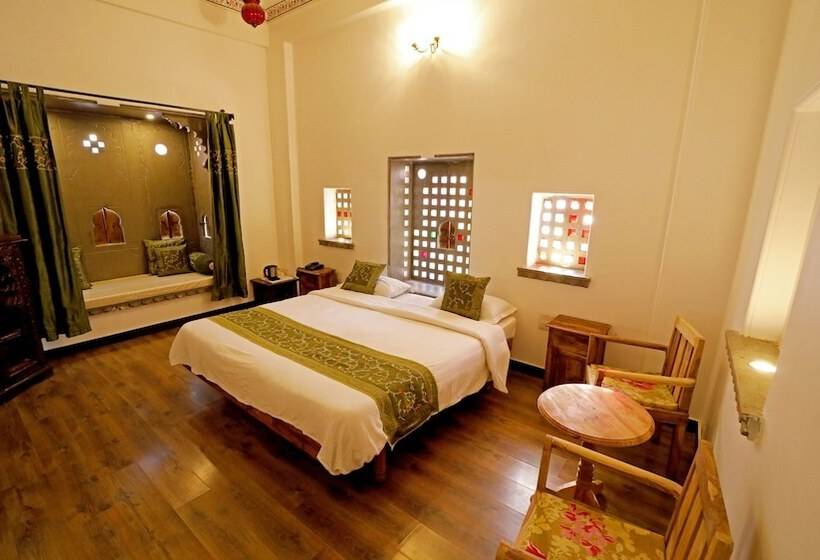 Номер Deluxe, Udaigarh   Udaipur