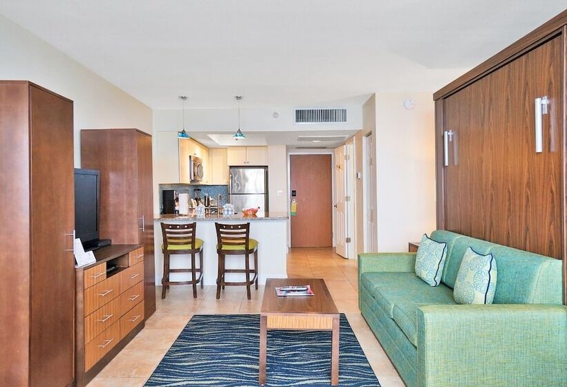 Студия Стандарт, Hollywood Beach Tower