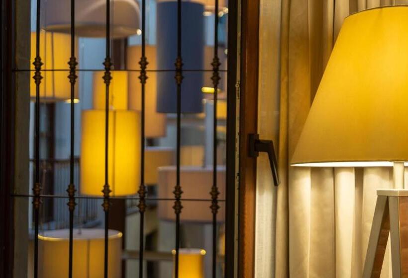 سوییت جونیور, 1850 Hotel Boutique