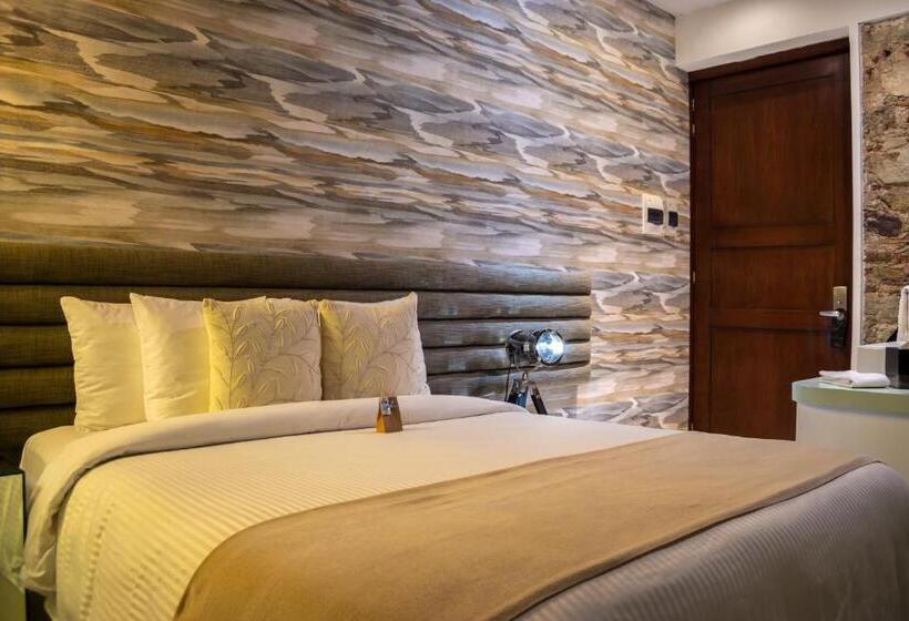 سوییت جونیور, 1850 Hotel Boutique