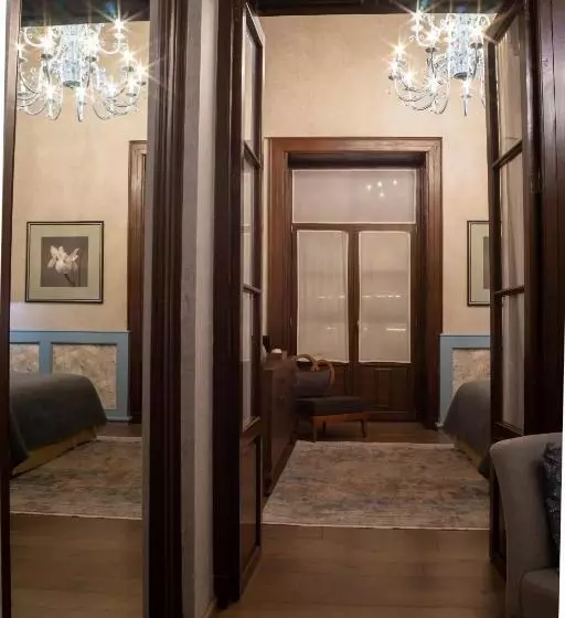 Sviitti Parveke, 1850 Hotel Boutique