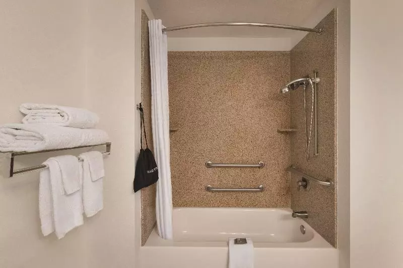 身障者適用スイートルーム, Country Inn & Suites By Radisson, Madison, Al