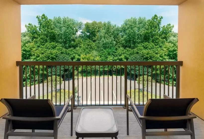 バルコニー付スイート, Courtyard By Marriott Danbury