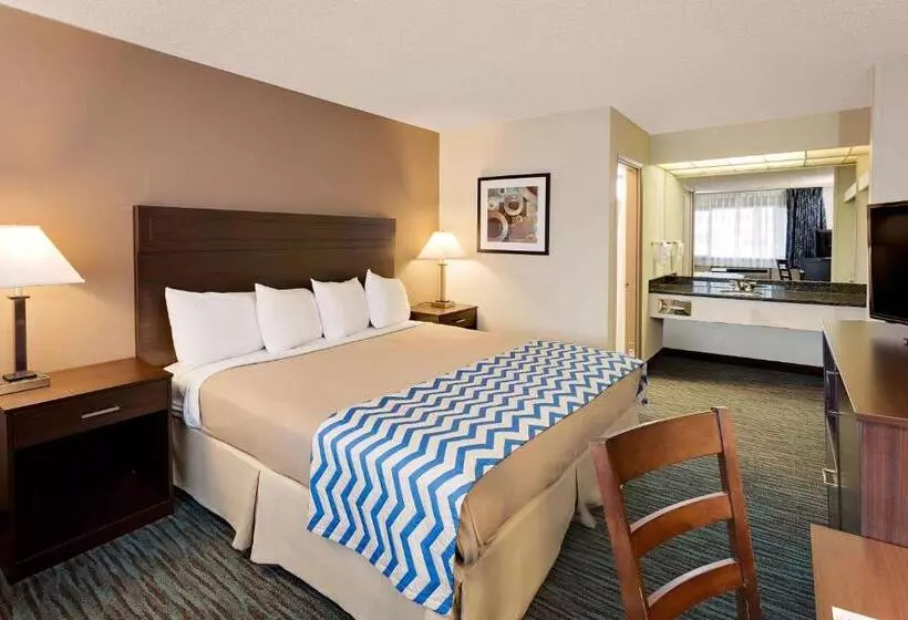 キングサイズベッドのスタンダードルーム, Travelodge By Wyndham Aberdeen