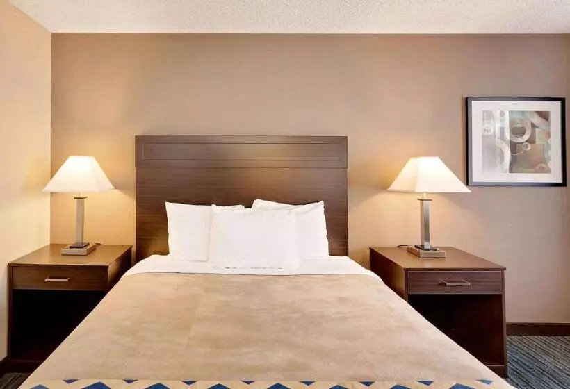 スタンダードルーム, Travelodge By Wyndham Aberdeen
