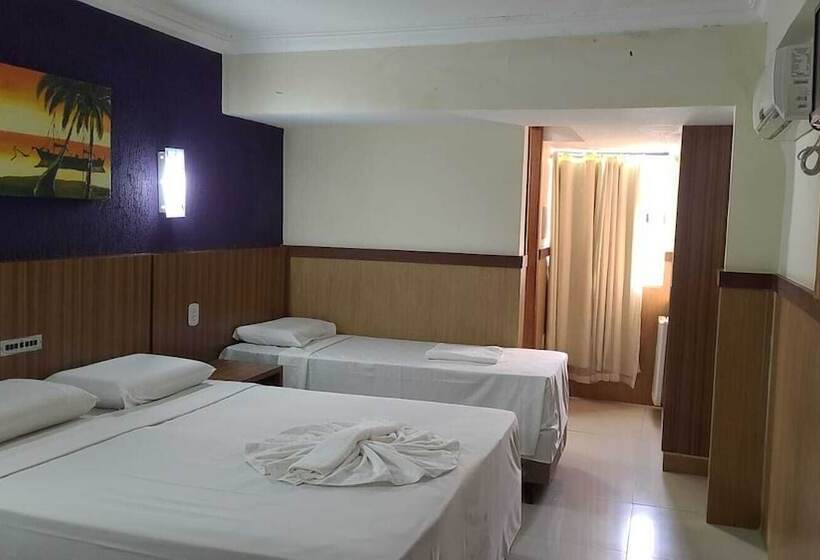 חדר סטנדרט לארבעה, Ancoradouro Hotel   Centro De Porto Seguro