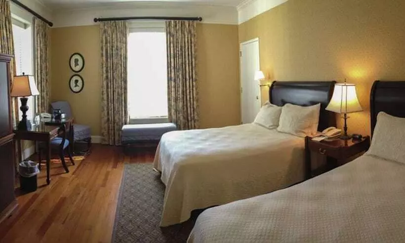 スタンダードルーム, The Berry Hill Resort & Conference Center