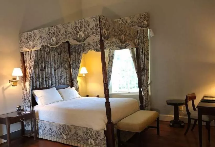 スタンダードルーム, The Berry Hill Resort & Conference Center