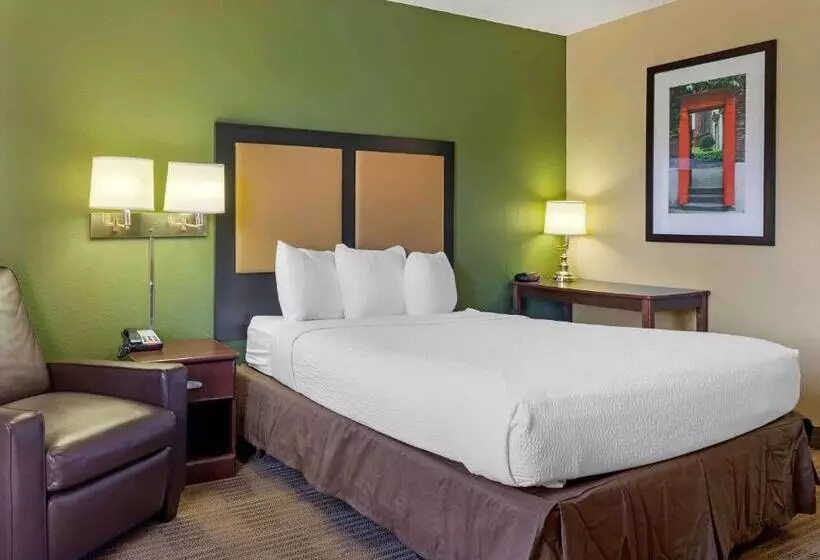スタンダードスタジオ, Extended Stay America Suites  Savannah  Midtown