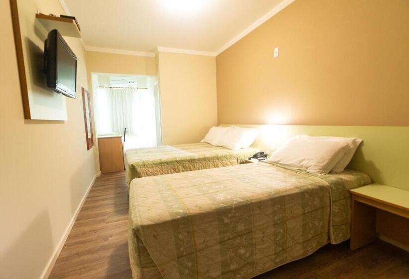 デラックストリプルルーム, Bristol Sabrina Hotel De Charme Joinville