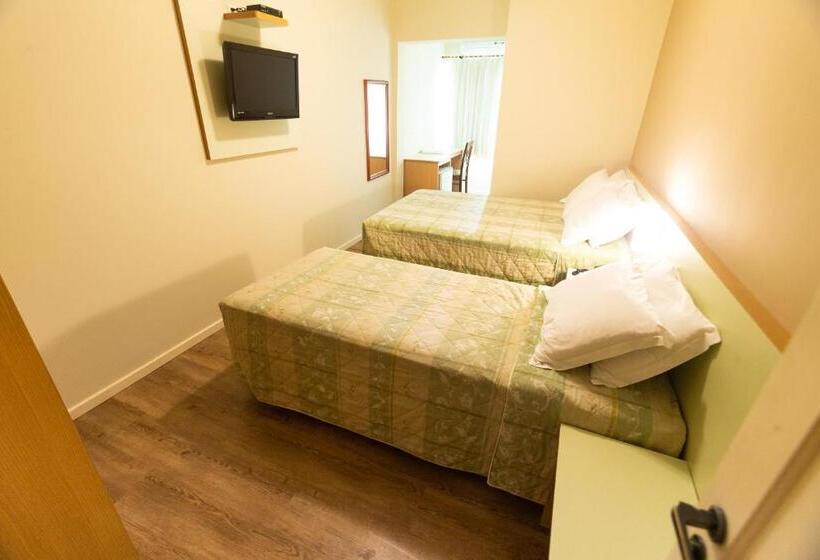 デラックストリプルルーム, Bristol Sabrina Hotel De Charme Joinville