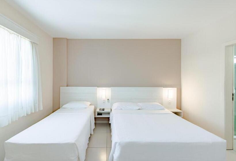 デラックストリプルルーム, Bristol Sabrina Hotel De Charme Joinville