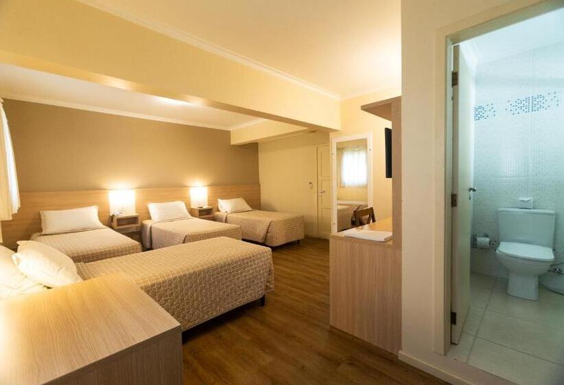 デラックスの４人部屋, Bristol Sabrina Hotel De Charme Joinville