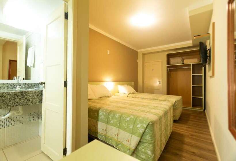 デラックストリプルルーム, Bristol Sabrina Hotel De Charme Joinville