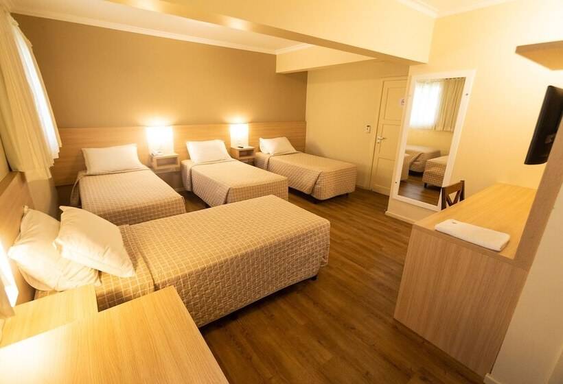 デラックスの４人部屋, Bristol Sabrina Hotel De Charme Joinville