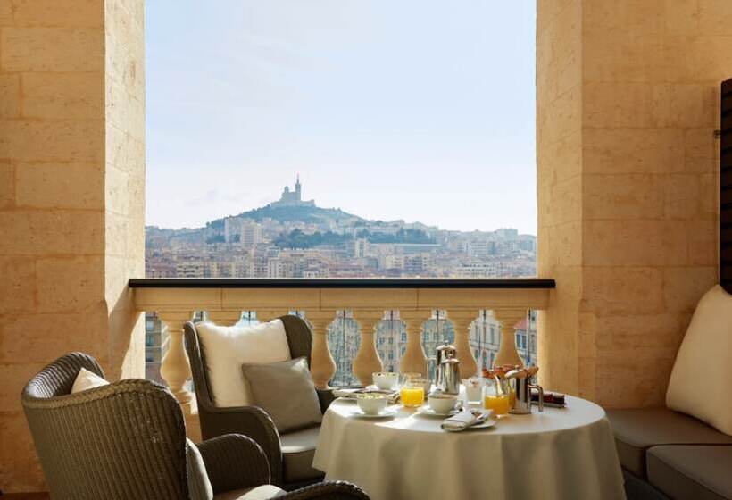 سوئیت جونیور با چشمانداز, Intercontinental Marseille   Hotel Dieu, An Ihg
