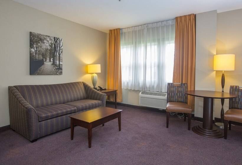 Suite, Ivy Court Inn And Suites