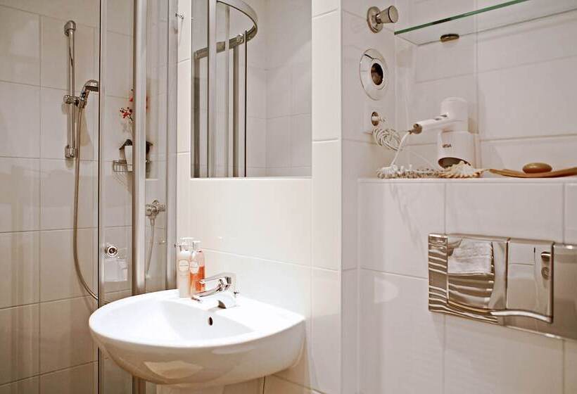 اتاق راحتی, Lützow