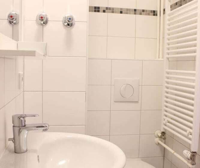 اتاق خانوادگی, Lützow