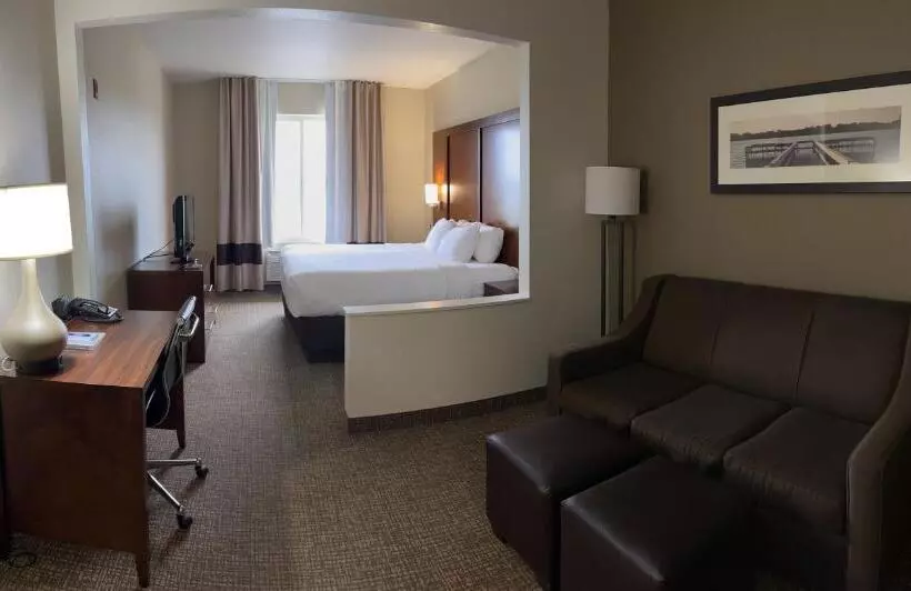 キングサイズベッドのスイートルーム, Rapid River Lodge