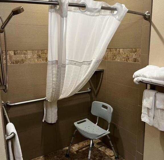 جناح لذوى الاحتياجات الخاصة, Rapid River Lodge