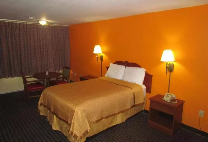 ダブルベッドスタンダードルーム, Red Carpet Inn Augusta