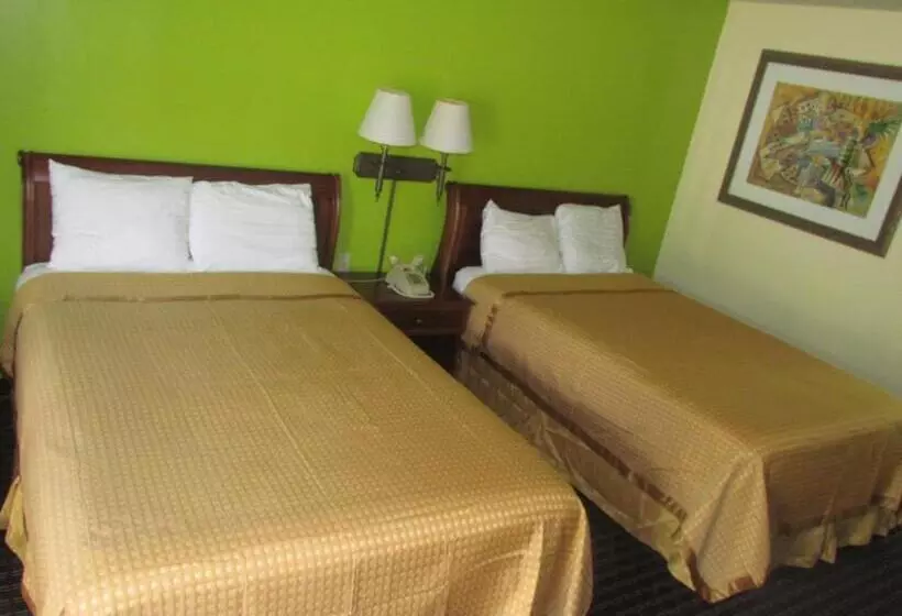 2ダブルベッドのスタンダードルーム, Red Carpet Inn Augusta