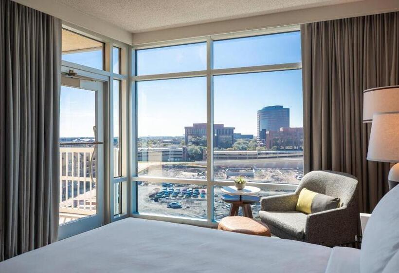 Люкс Executive Кровать Кинг, Renaissance Dallas Richardson