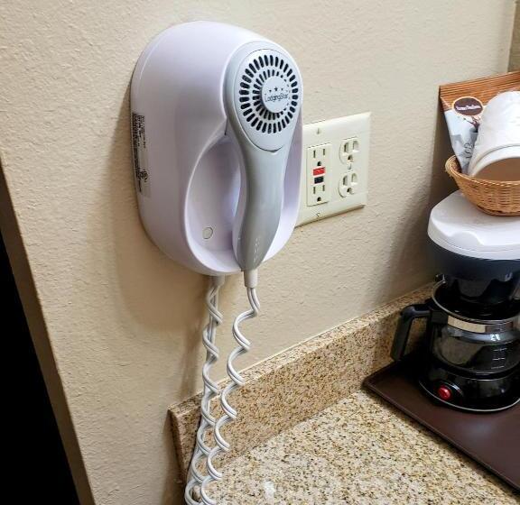 غرفة قياسية لذوى الاحتياجات الخاصة, Super 8 By Wyndham Chariton