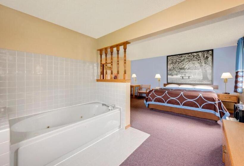 デラックススイート, Super 8 By Wyndham Chariton