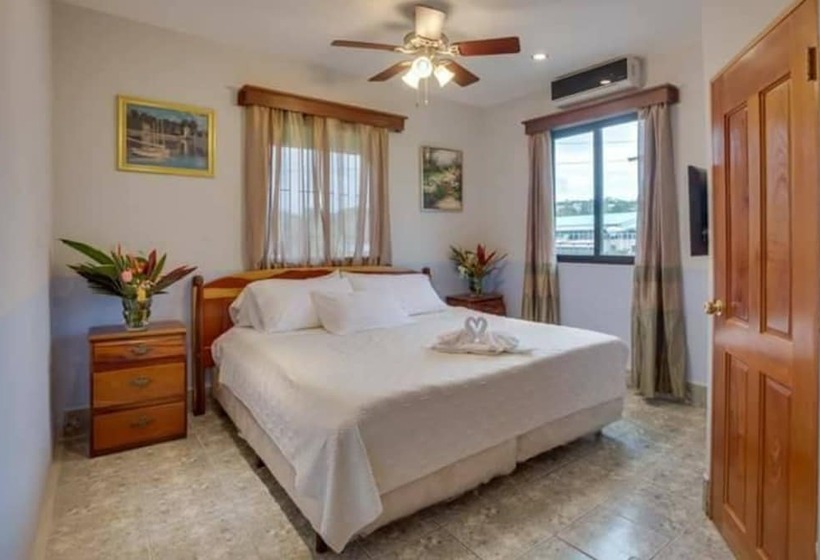 חדר דחוקס עם מיטת קינג, Venus