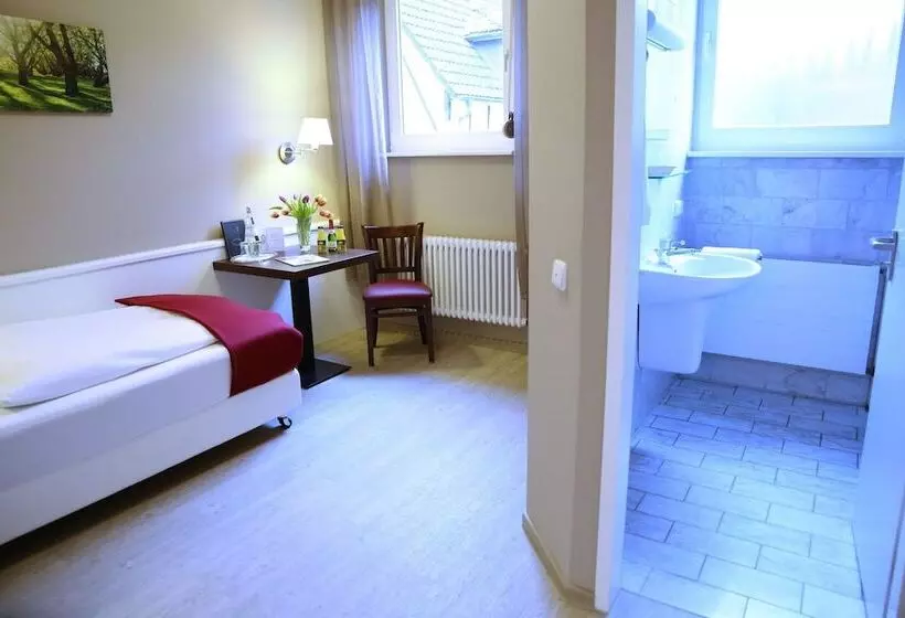 スタンダードシングルルーム, Waldhotel Wilhelmshöhe