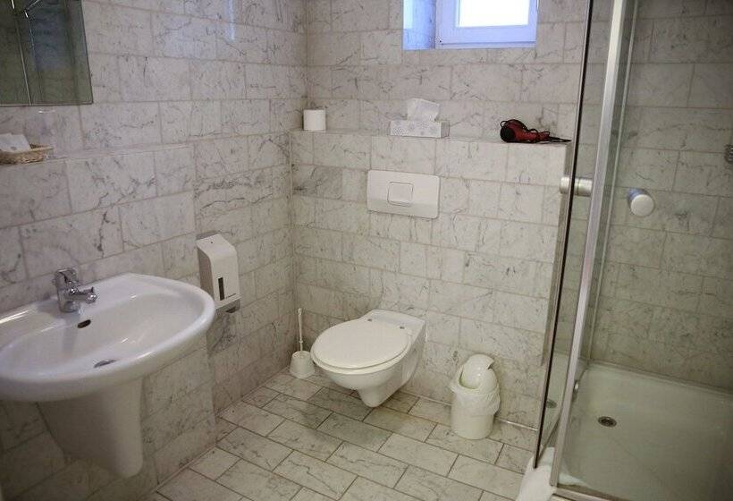Номер Стандарт, Waldhotel Wilhelmshöhe