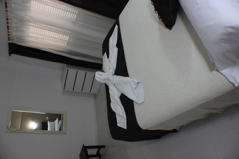 Superior-huoneisto 1 Makuuhuone Uima-allasnäkymä, Aparthotel La Piramide