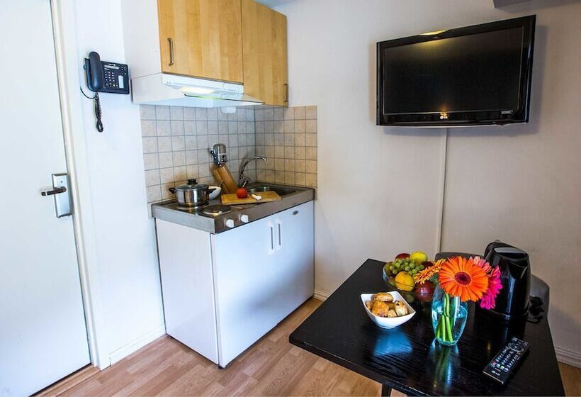اتاق اکونومی, Central City Apartments