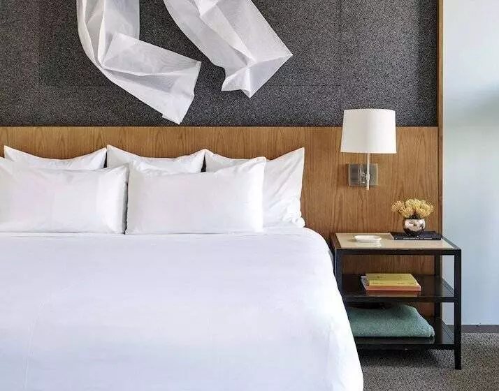 デラックスルーム, 21c Museum Hotel Louisville