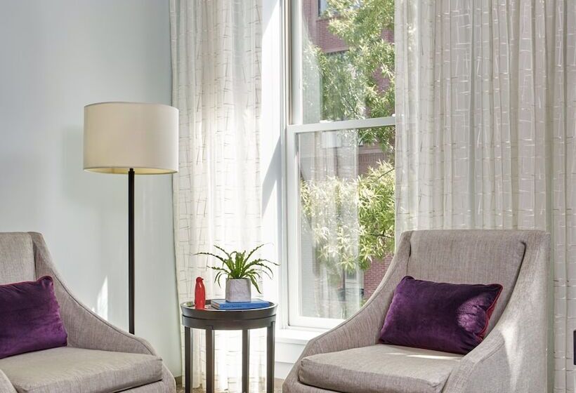 اتاق لوکس, 21c Museum Hotel Louisville