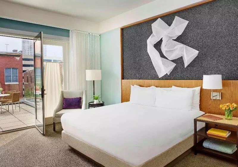 キングサイズベッドのデラックスルーム, 21c Museum Hotel Louisville